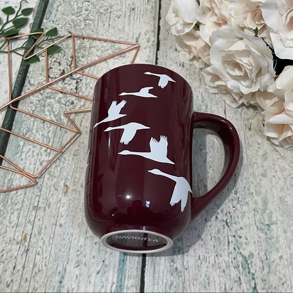 Davids tea Nordic mug flying Geese burgundy birds ceramic cup Canada goose red - Picture 2 of 5